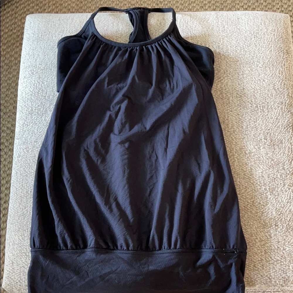Black Lululemon tank with built in sports bra